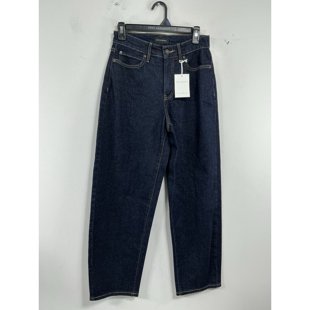 Woman’s NWT Free Assembly Blue Jeans Size 0 Wide Leg